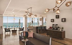 Radisson Beachfront Hotel - Panama City Beach